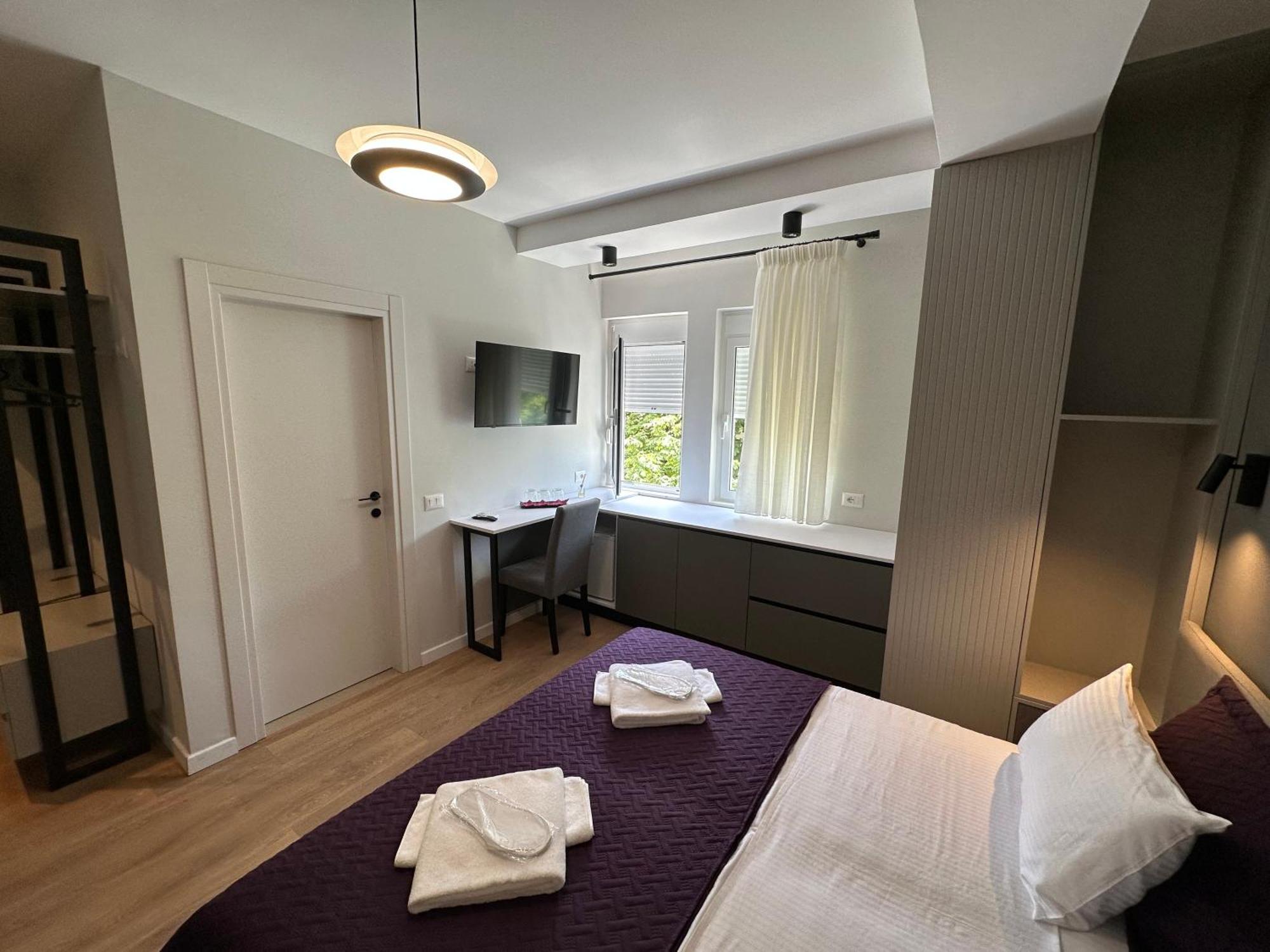 Soin Rooms Tirana Exterior photo